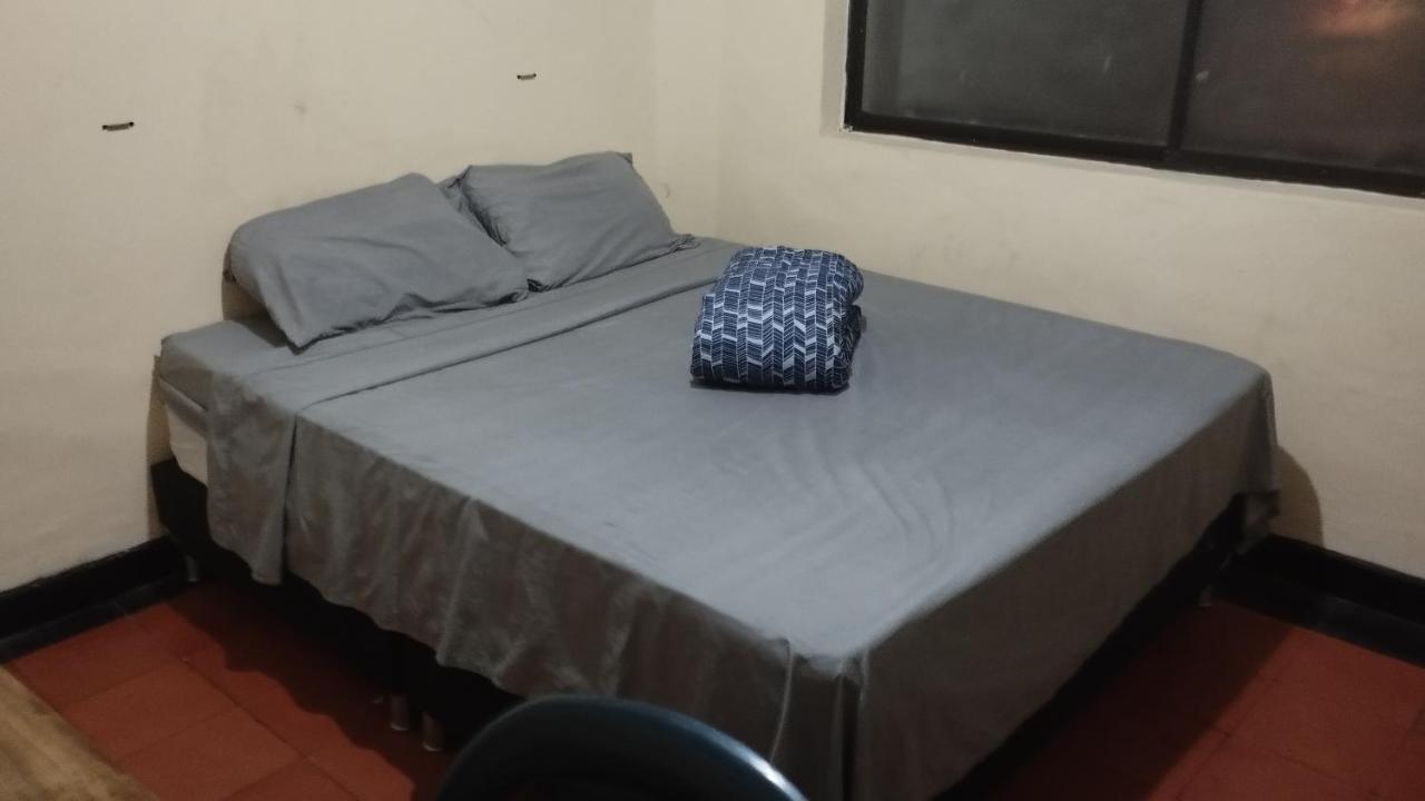 La Casa De La Floresta Dormitorios Homestay Medellin