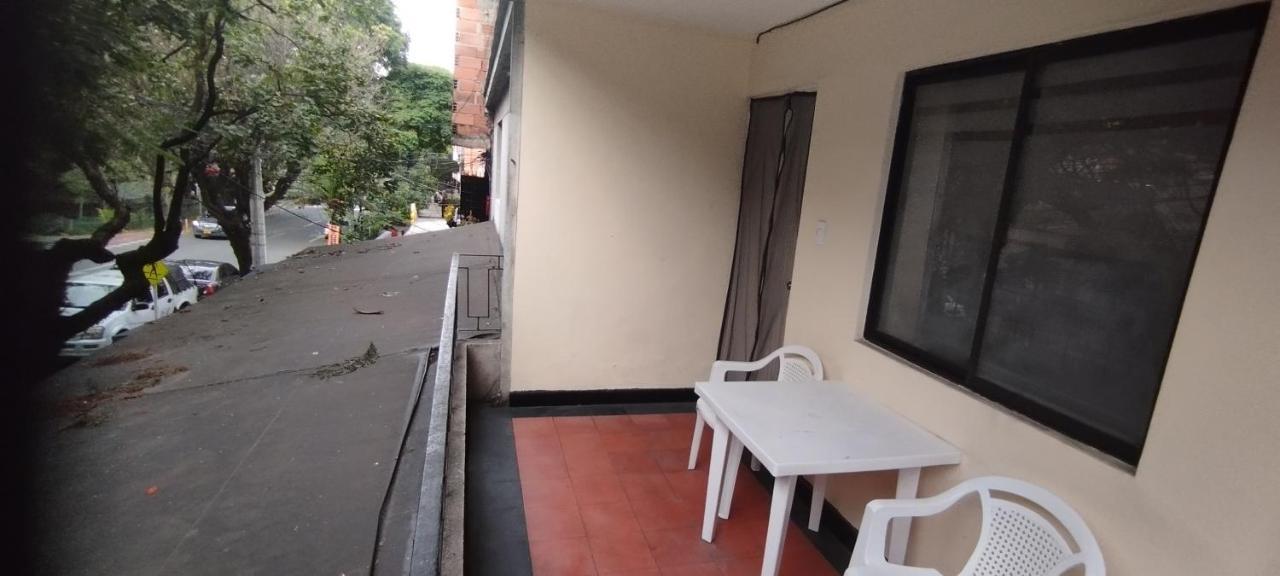 La Casa De La Floresta Dormitorios * Medellin